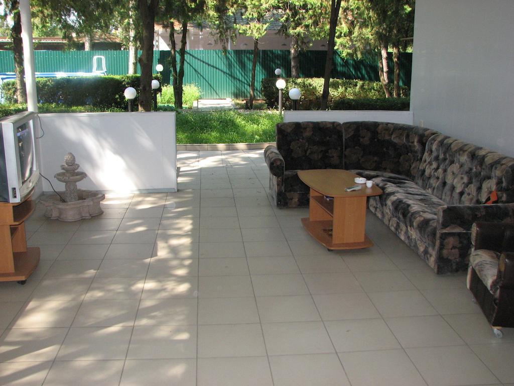 Art Hotel Izmail Εξωτερικό φωτογραφία