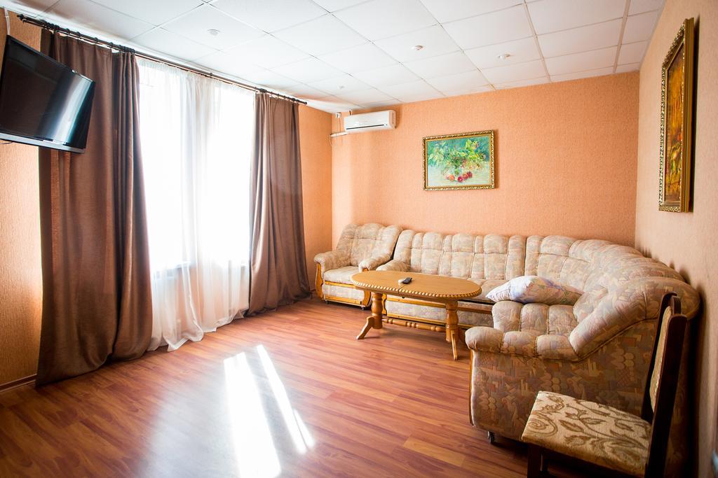Art Hotel Izmail Εξωτερικό φωτογραφία